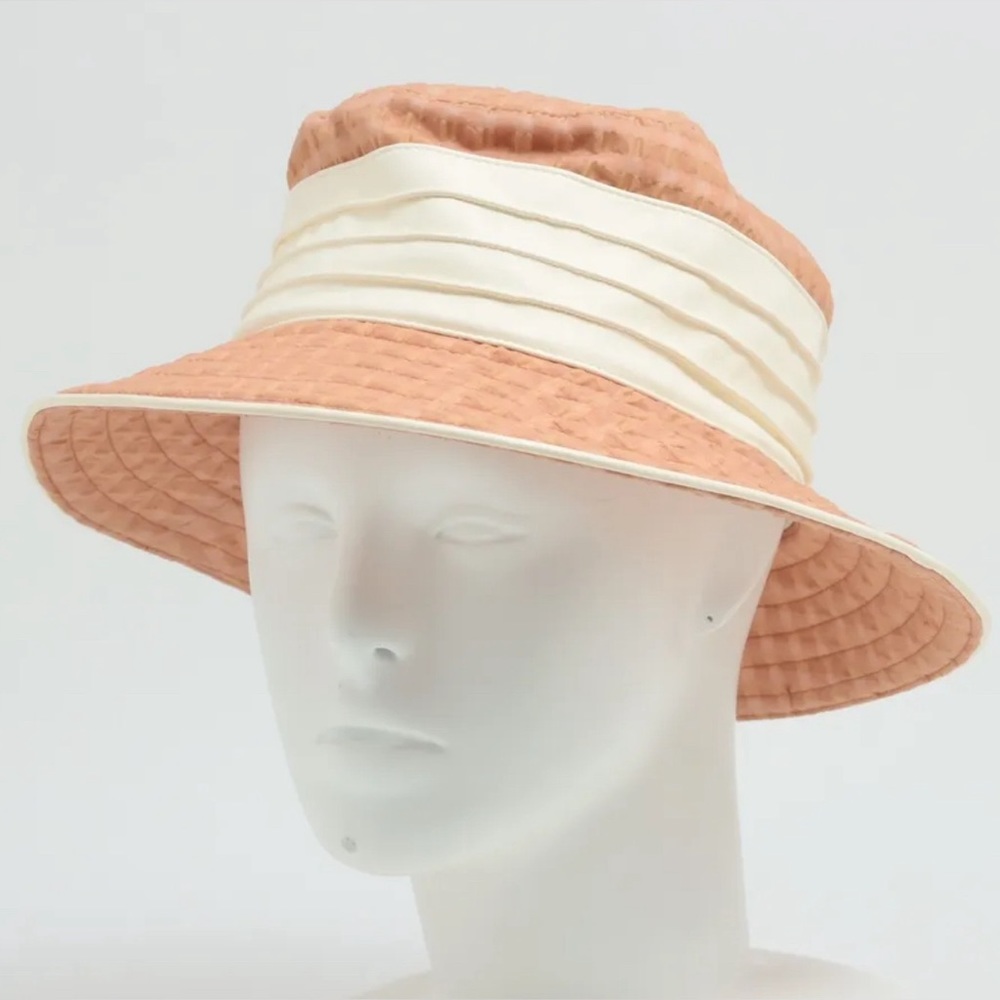 Hermes Silk & Nylon Woven Bucket Hat 56 Peach Ivory

Item # 86